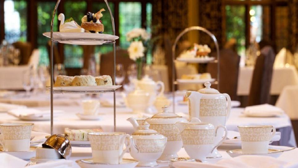Afternoon Tea Swan Lavenham