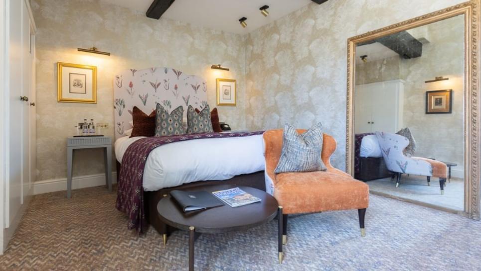 Charles Dickens Room The Angel 965x540
