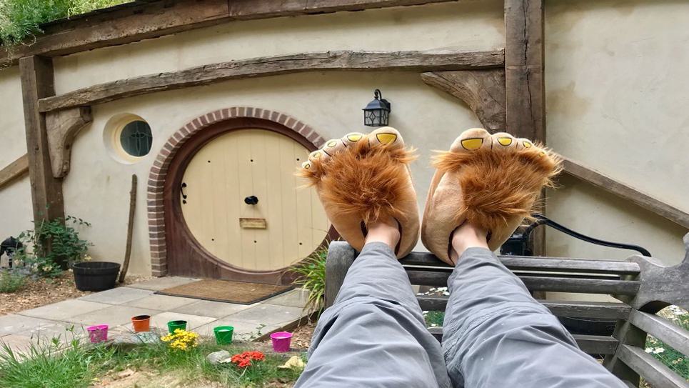 Pod Hollow Hobbit Feet West Stow Pods 965x540