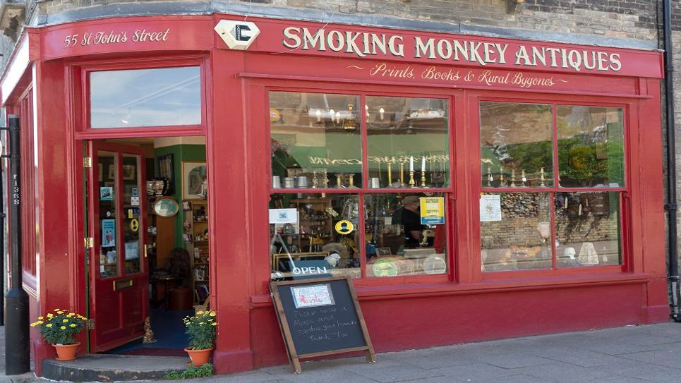 Smoking Monkey Antiques Phil Morley 965x540