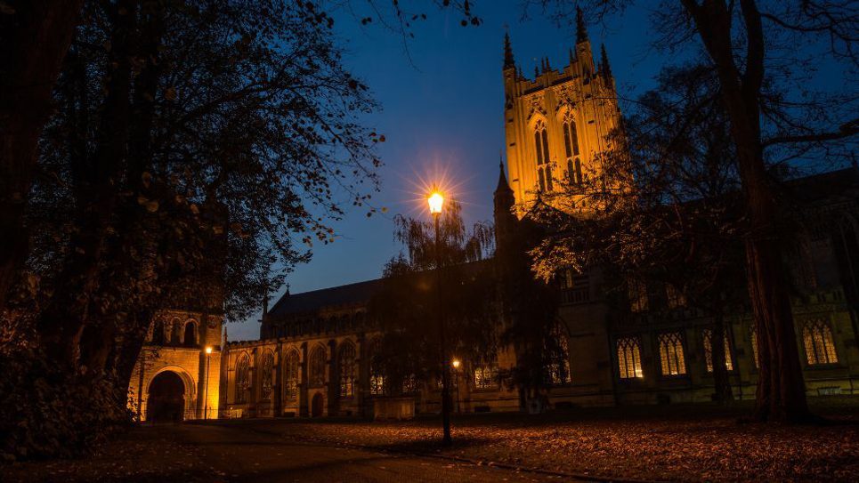 Spooky Churchyard 965x540
