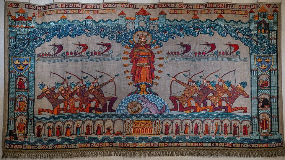 Sybil Andrews tapestry 965x540