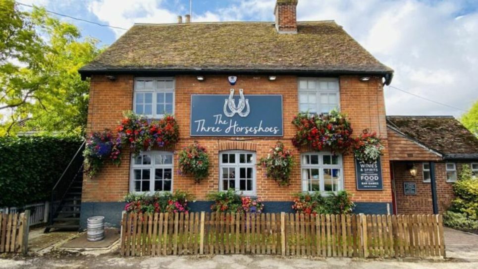 Three Horseshoes Barrow exterior 965x540