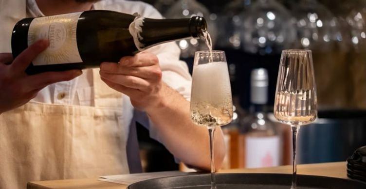 Blue Fig champagne 750x390