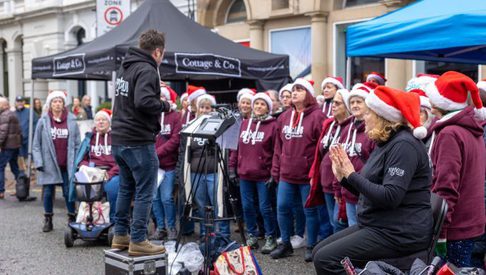 Bury St Edmunds Market Christmas entertainment750x390