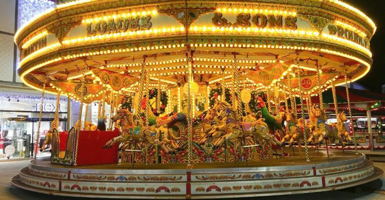 Gallopers arc Shopping Centre at Christmas 2 750x390
