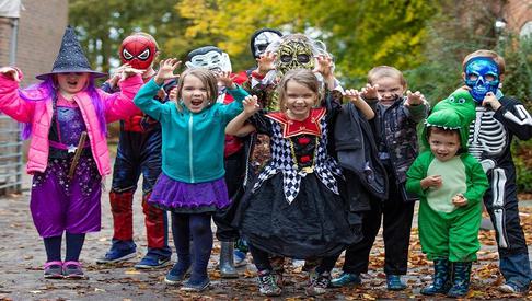 Halloweenies Kentwell Hall 750x390