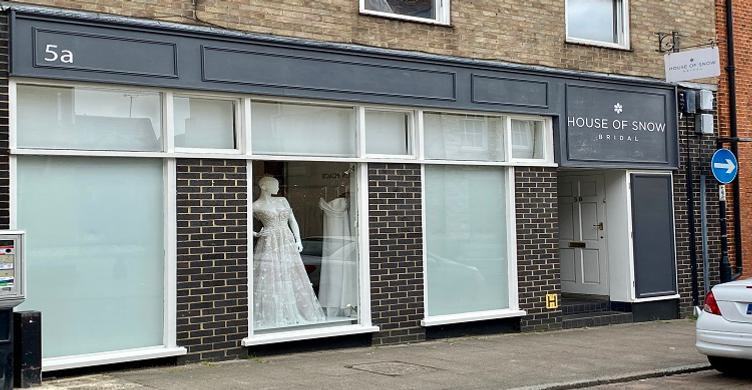 House of Snow exterior Sue Warren 750x390