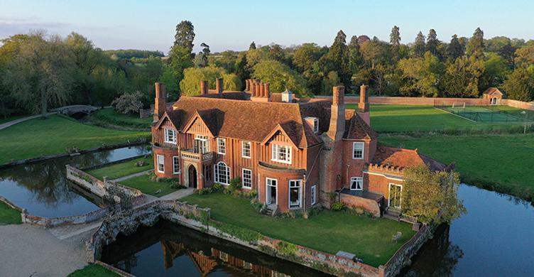 Idyllic Cottages House with moat from above 750 x 390