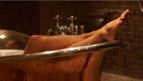 Legs in a bath The Angel 750x390