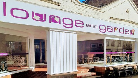 Lounge Garden exterior Mike Kirkham 750x390