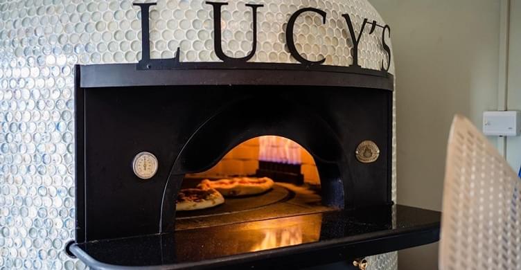 Lucys pizza oven 750x390