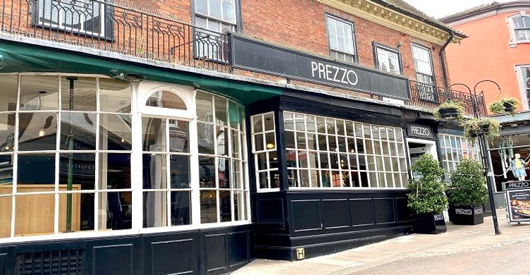 Prezzo exterior Sue Warren 750x390