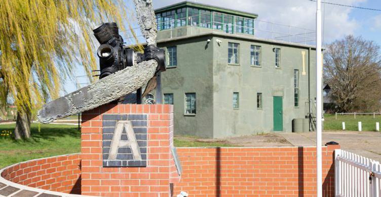 Rougham Control Tower Aviation Museum exterior 750x390