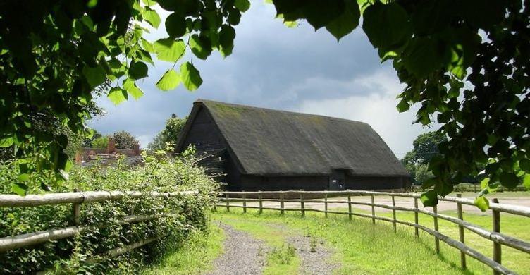 Rougham Estate Blackthorpe Barn exterior summer 750x390