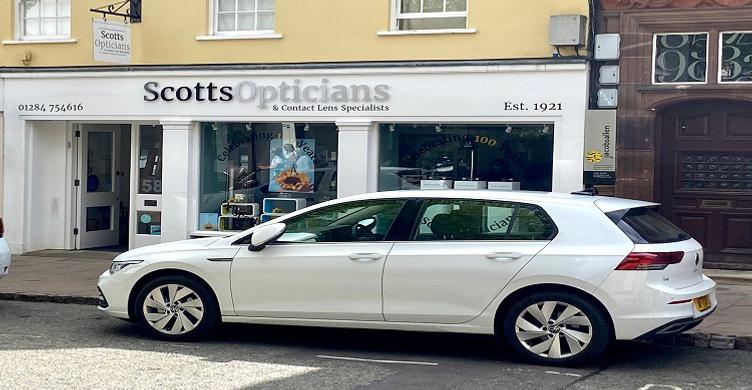 Scotts Opticians exterior Sue Warren 750x390