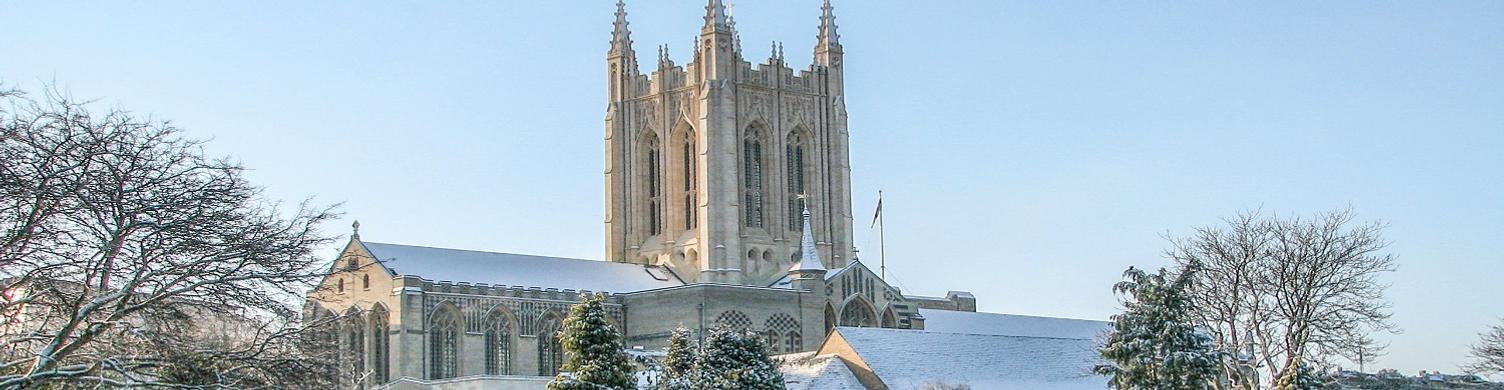 St Edmundsbury Cathedral snow Justine Sweetman 1500x390