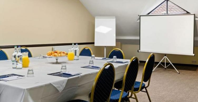 The Dragonfly Hotel meeting room 750x390