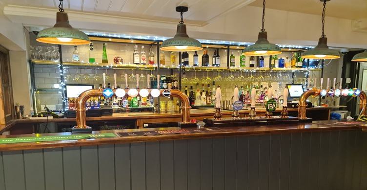 The Kings Arms Bar 750x390