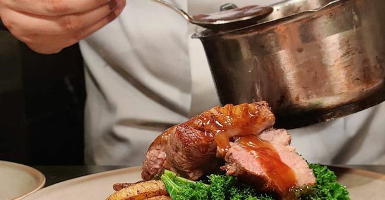 The Old Cannon Brewery food 750x390 2