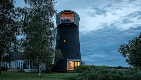 The Windmill exterior 750x390