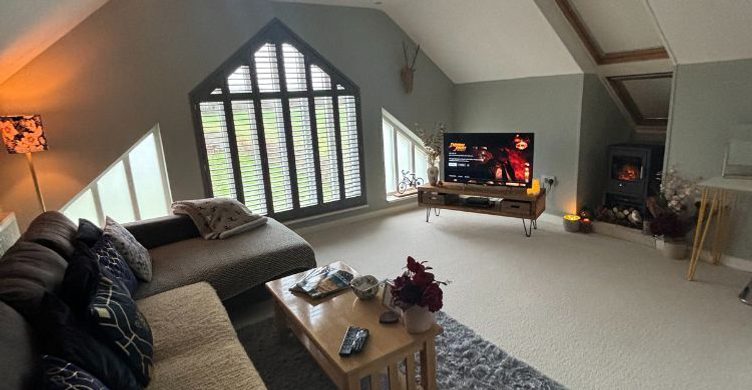 Willow Barn Lounge 750x390