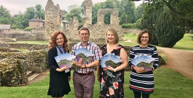 New Visitor Guide 1 credit Sue Warren 736x376